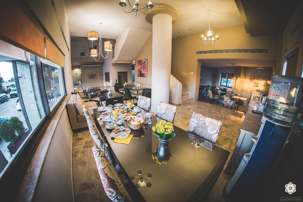 Aktaion Hotel อีกูเมนิทซา ภายนอก รูปภาพ