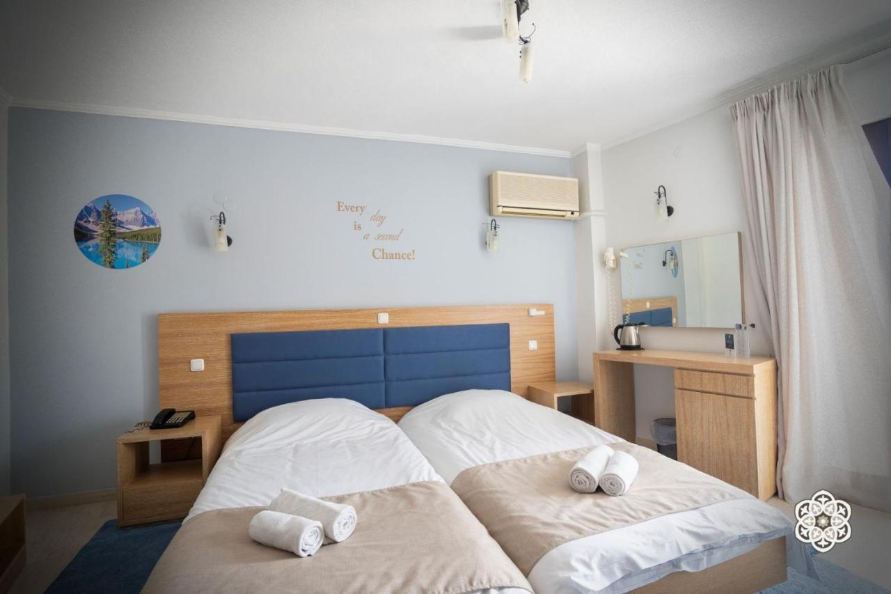 Aktaion Hotel อีกูเมนิทซา ภายนอก รูปภาพ