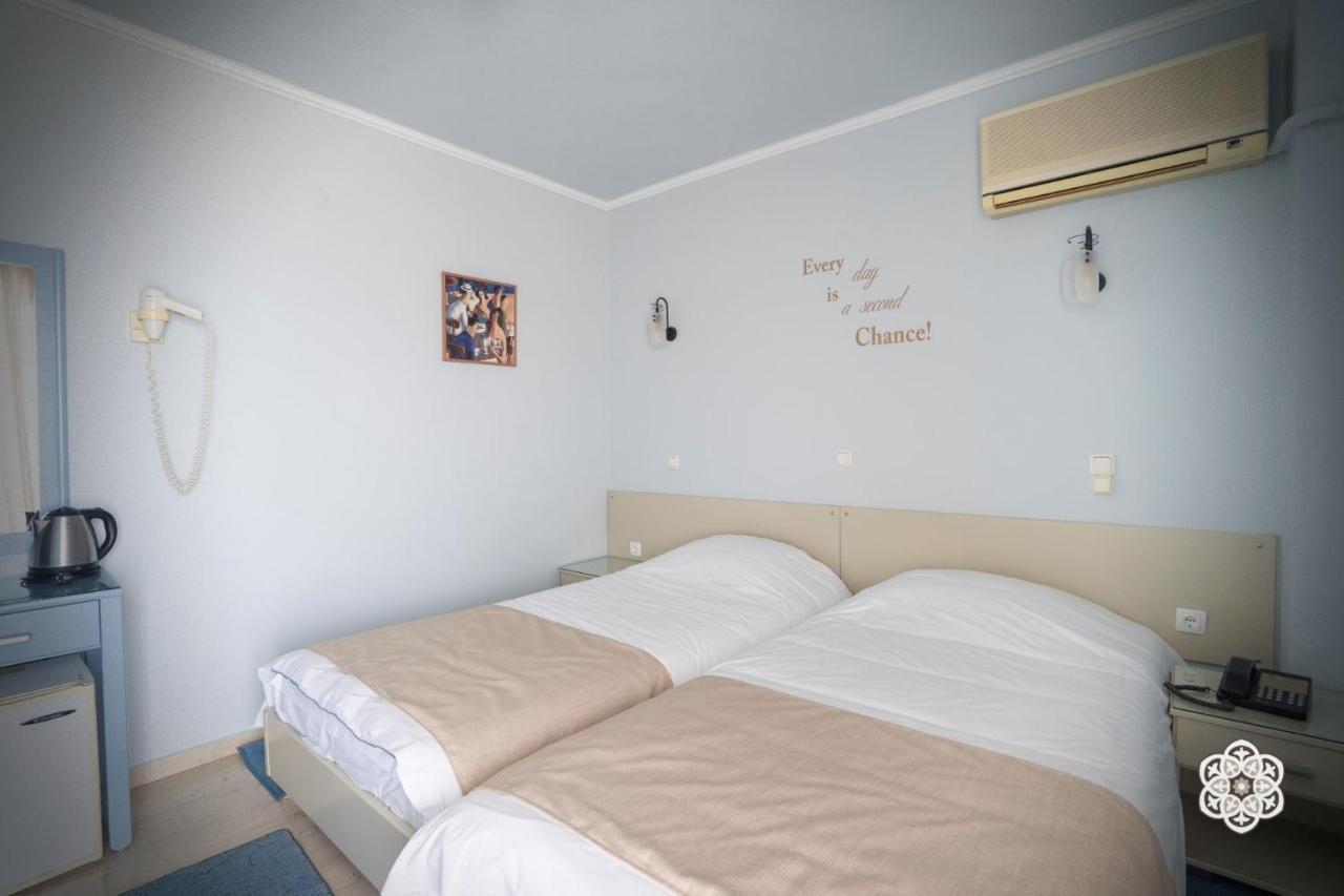 Aktaion Hotel อีกูเมนิทซา ภายนอก รูปภาพ